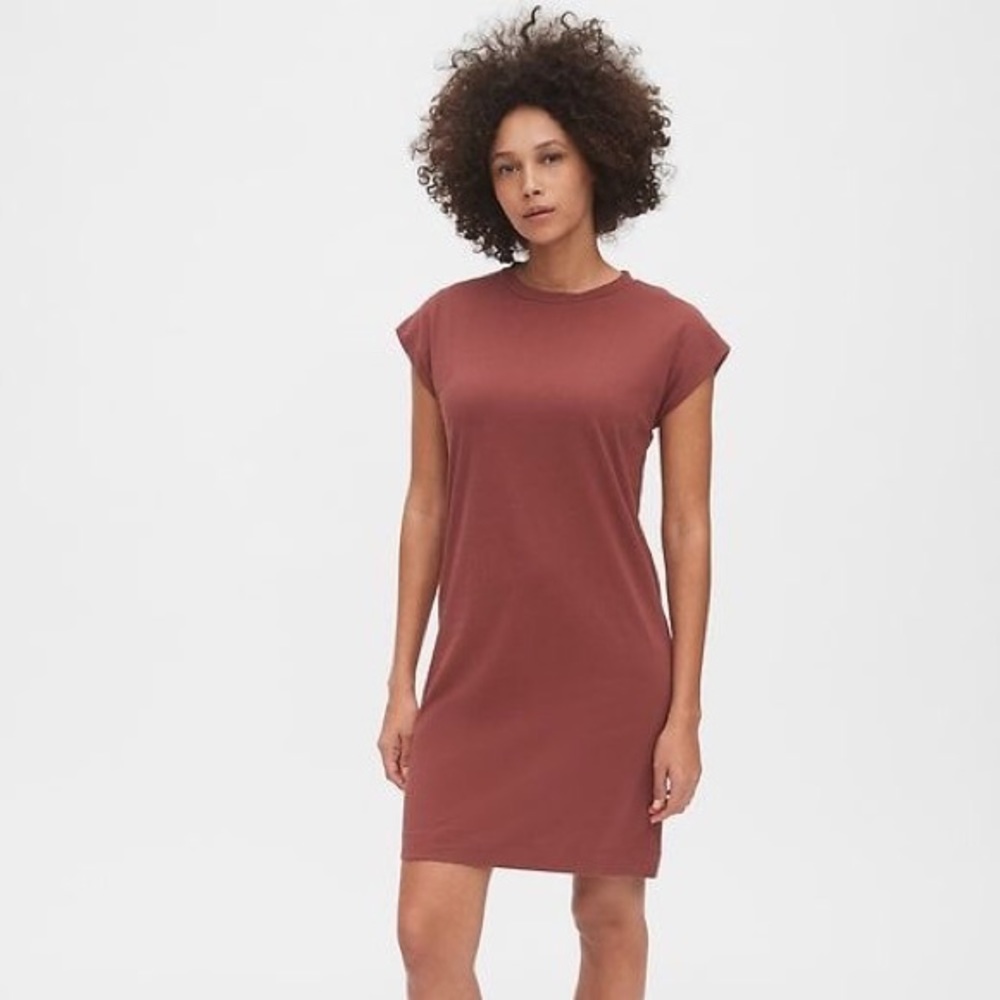 ❤️ GAP Red Short Sleeve T-Shirt Dress: Basic